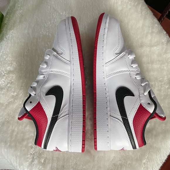 ‼️SOLD‼️ Nike Air Jordan Sneakers - Picture 10 of 15